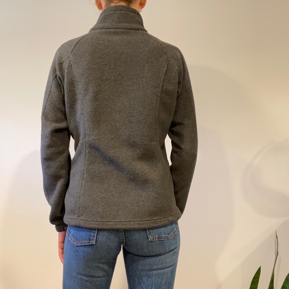 Grey Columbia Fleece size M - Barely worn - Picture 2 of 4